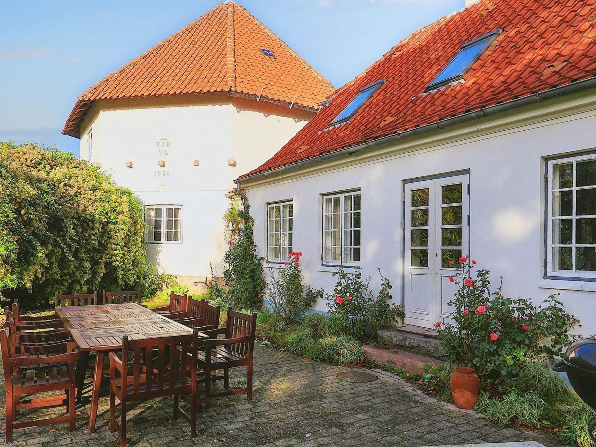12 Person Holiday Home In Ullerslev المظهر الخارجي الصورة